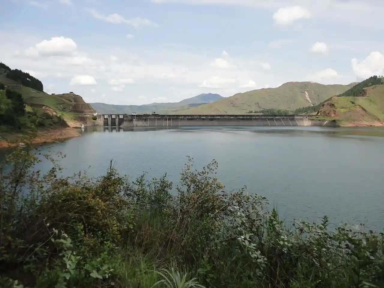 Salvajina Dam
