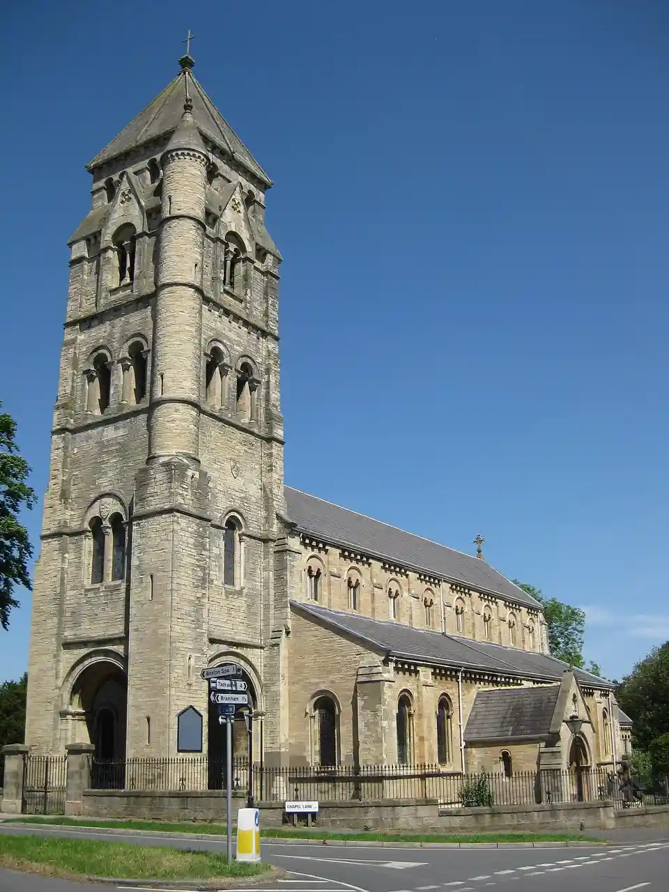 St Edward King and Confessor Church