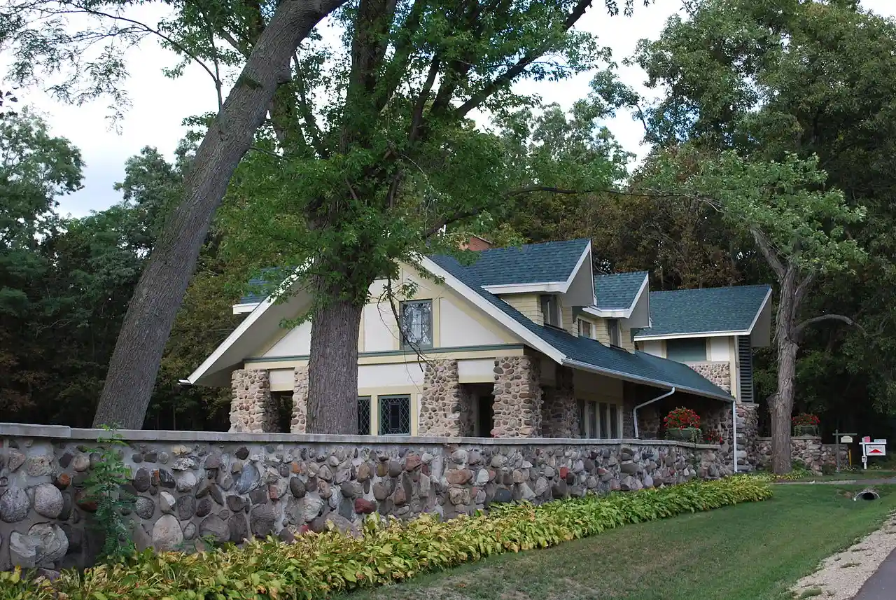 Fred B. Jones House (