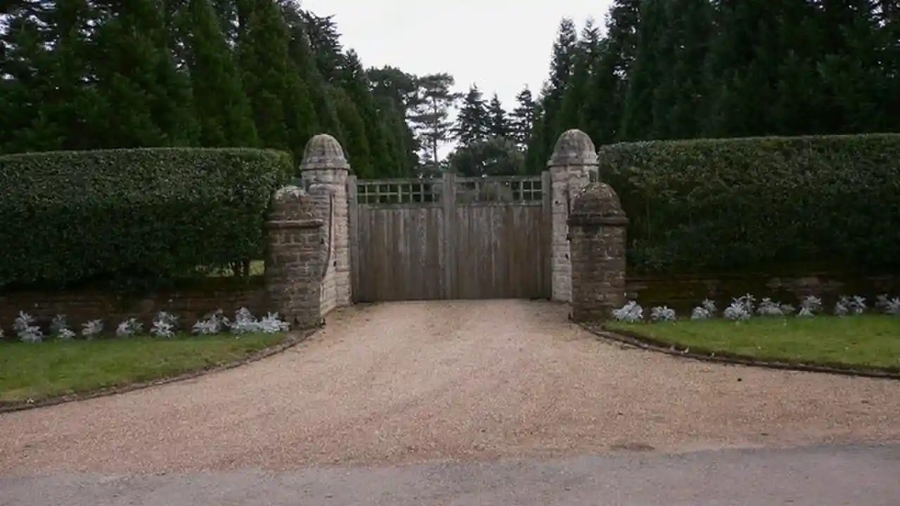 Hascombe Court
