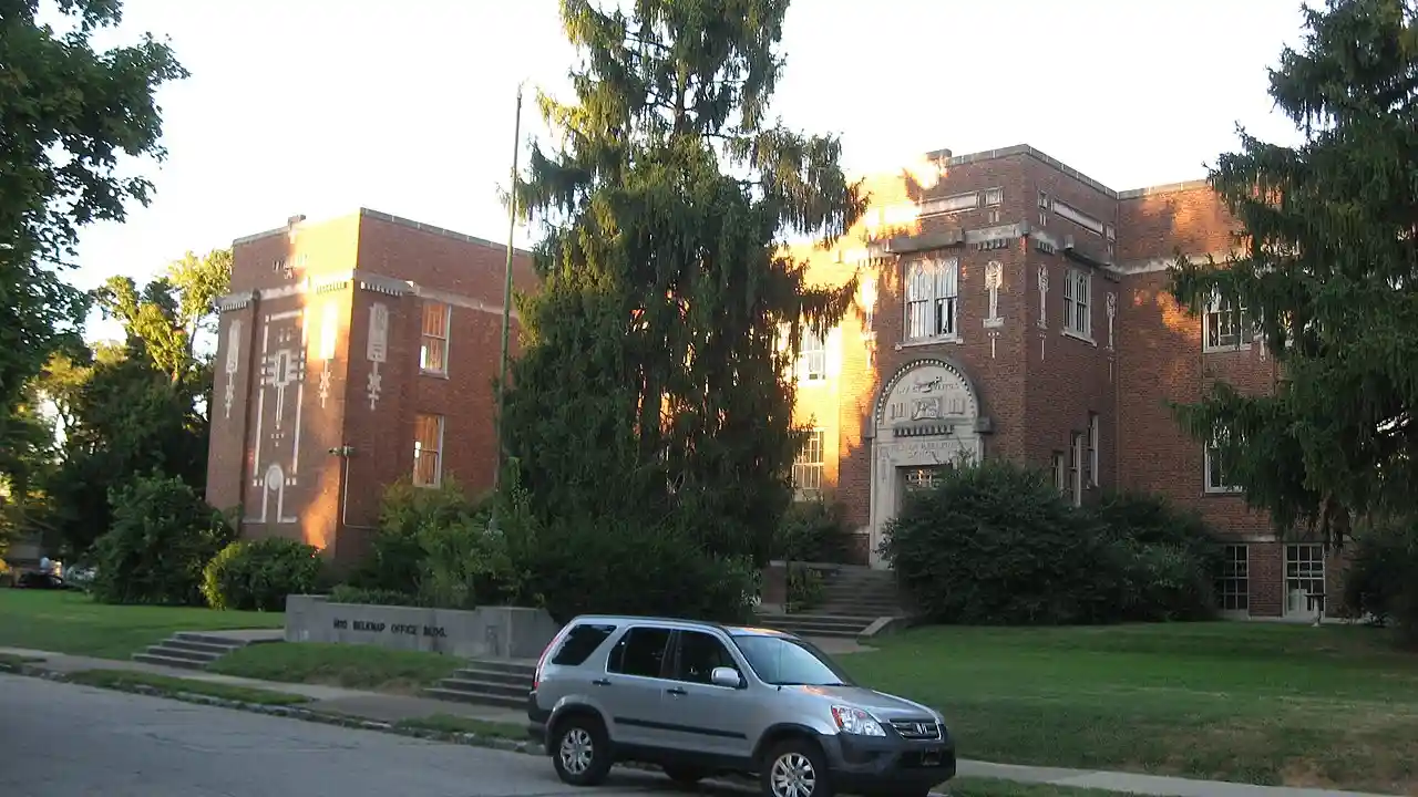 Belknap, Willam R., School