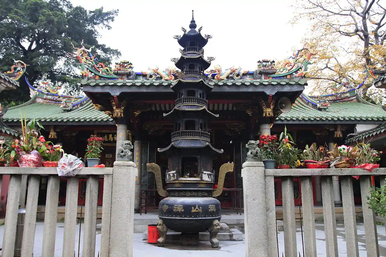 Longshan Temple