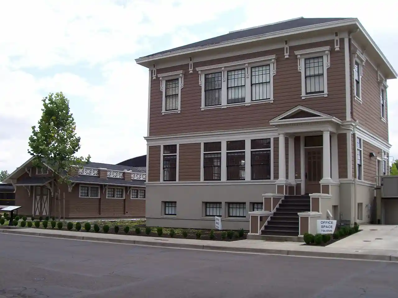 Poultry Building and Incubator House