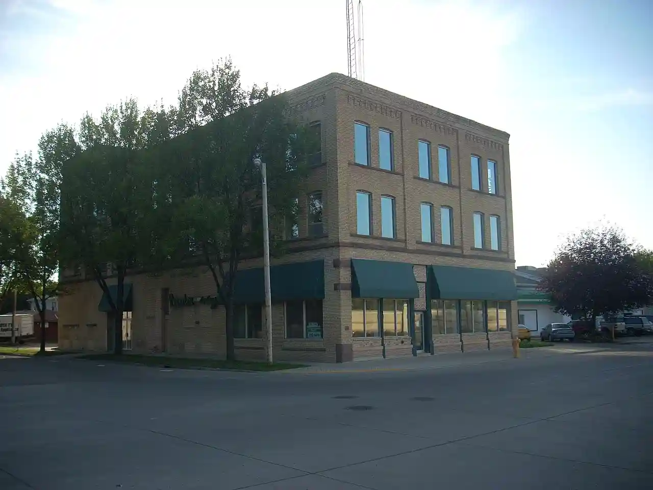 Grand Forks Woolen Mills