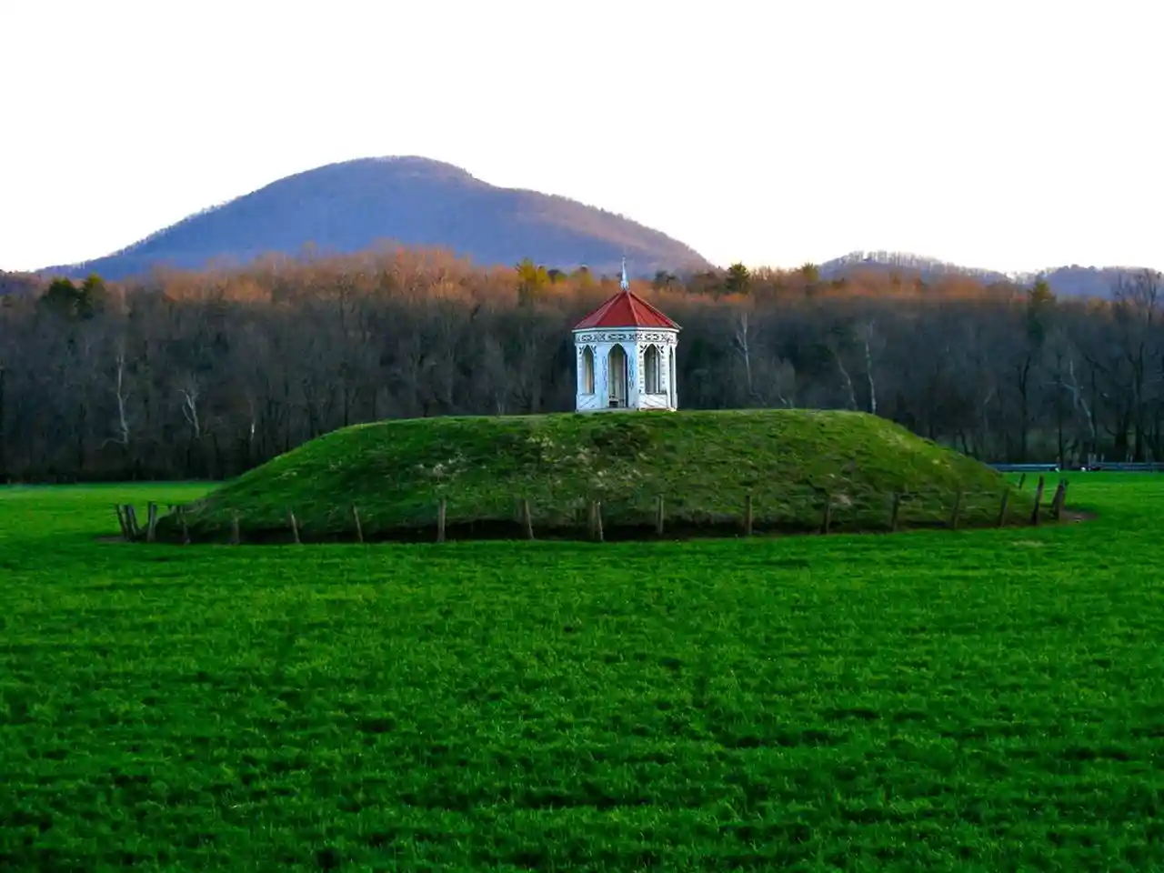 Nacoochee Valley