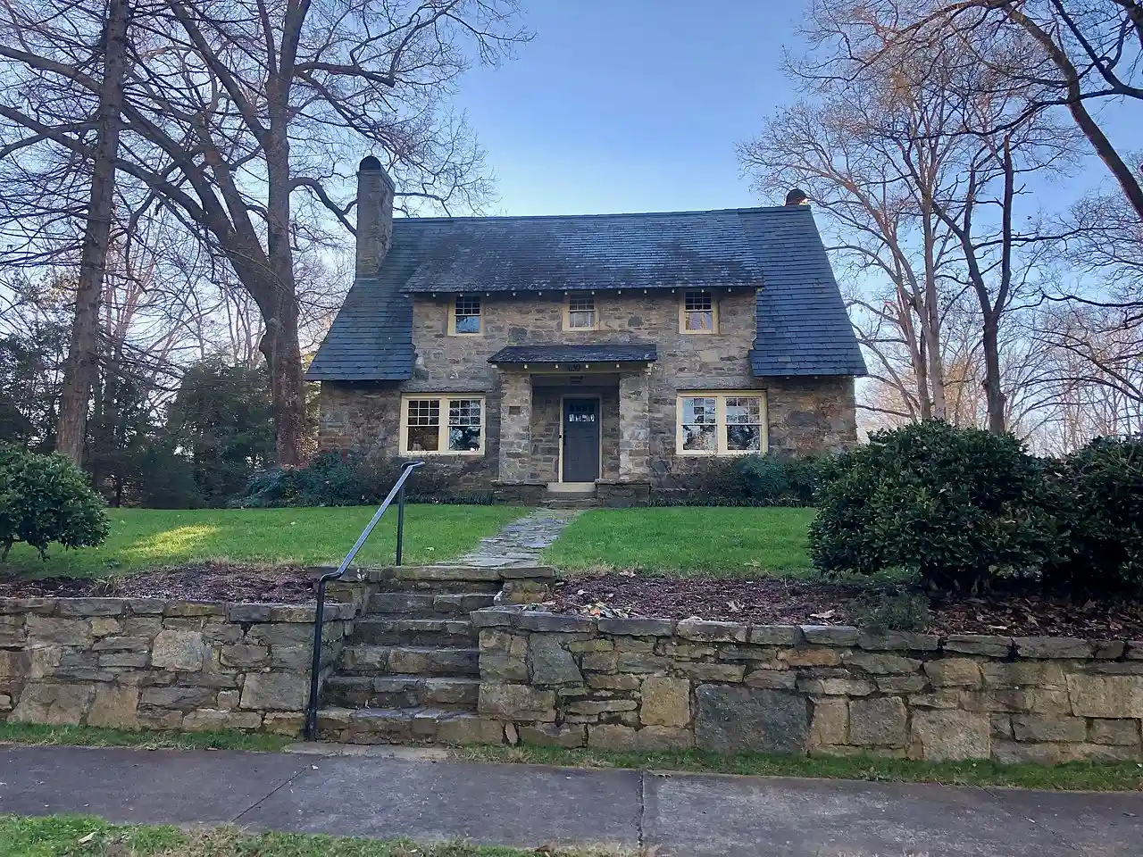 Royal and Louise Morrow House