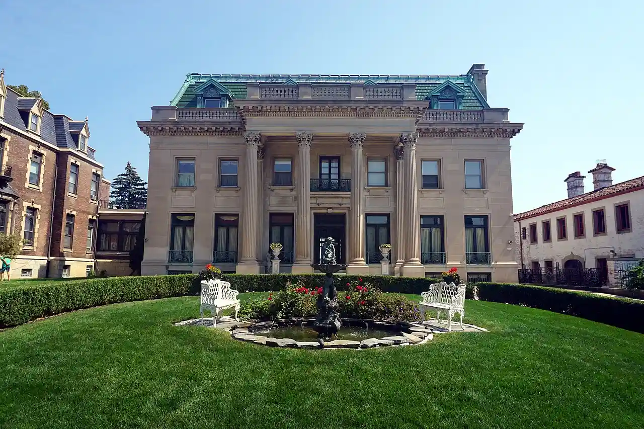 Hilda and Gustav Pabst House