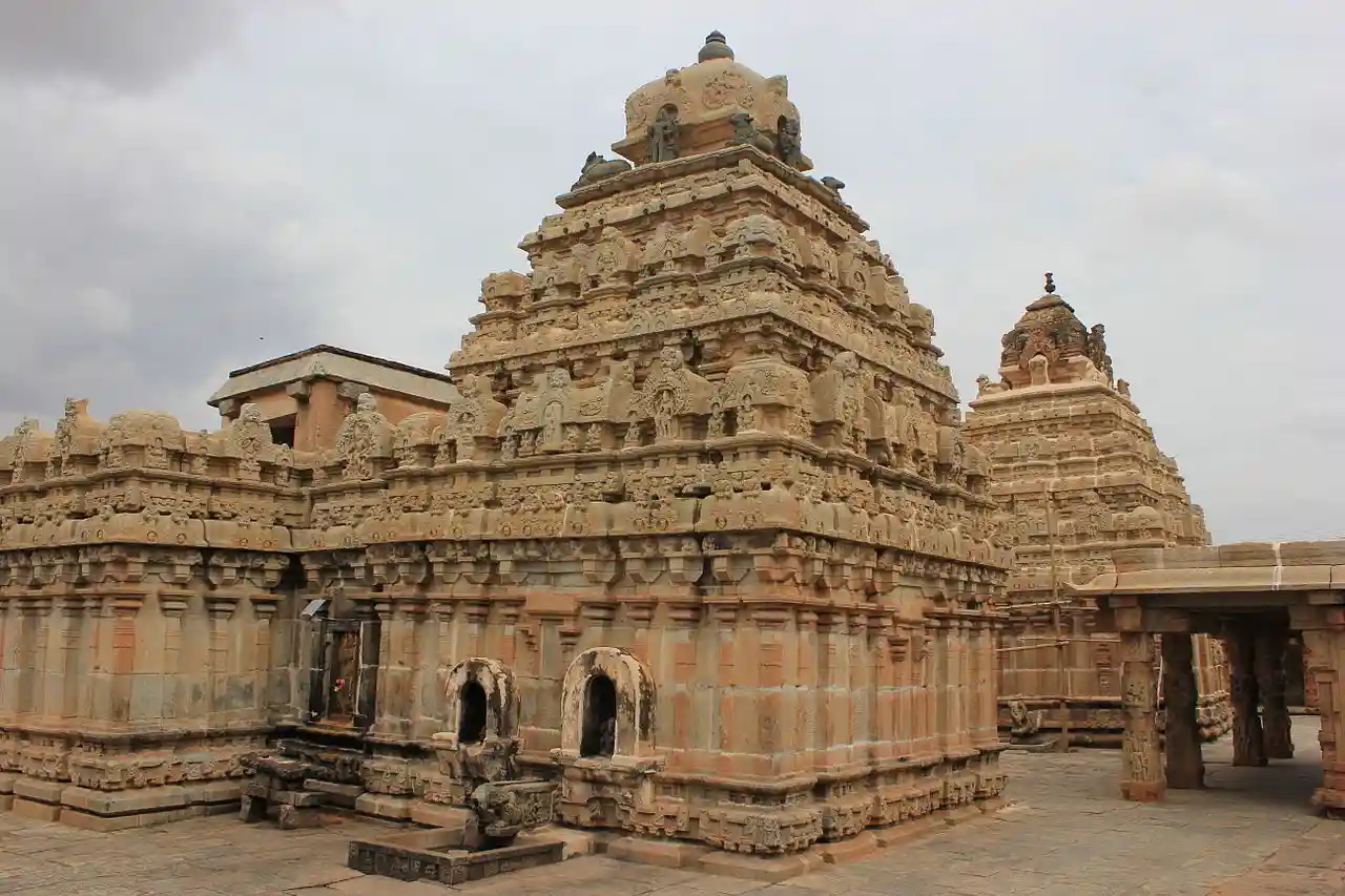 Bhoganandishwara and Arunachaleswara temples complexಭೋಗ ನಂದೀಶ್ವರ ದೇವಾಲಯ