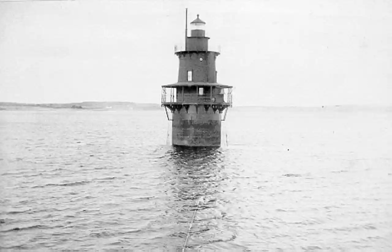 Crabtree Ledge Light