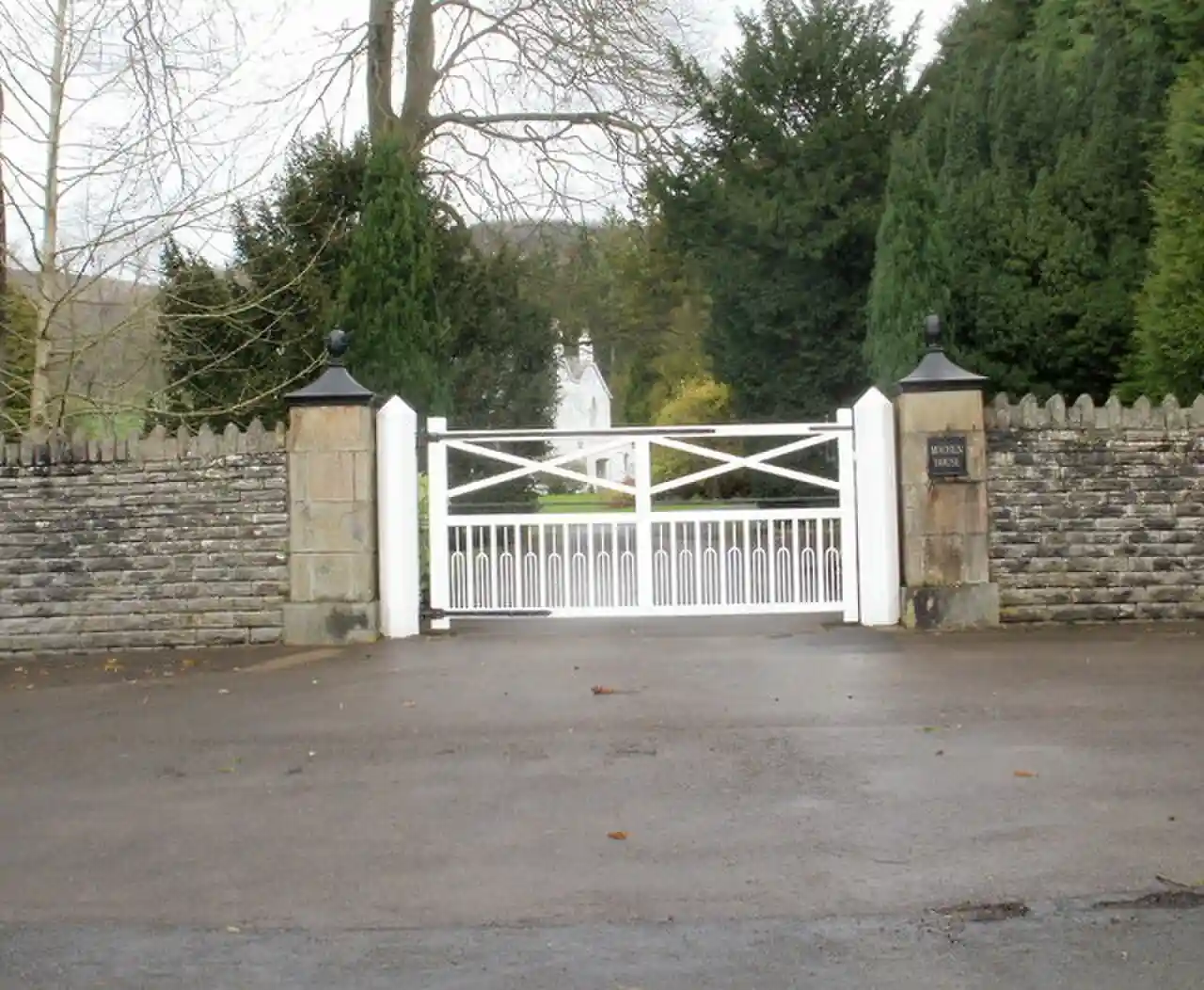 Machen House
