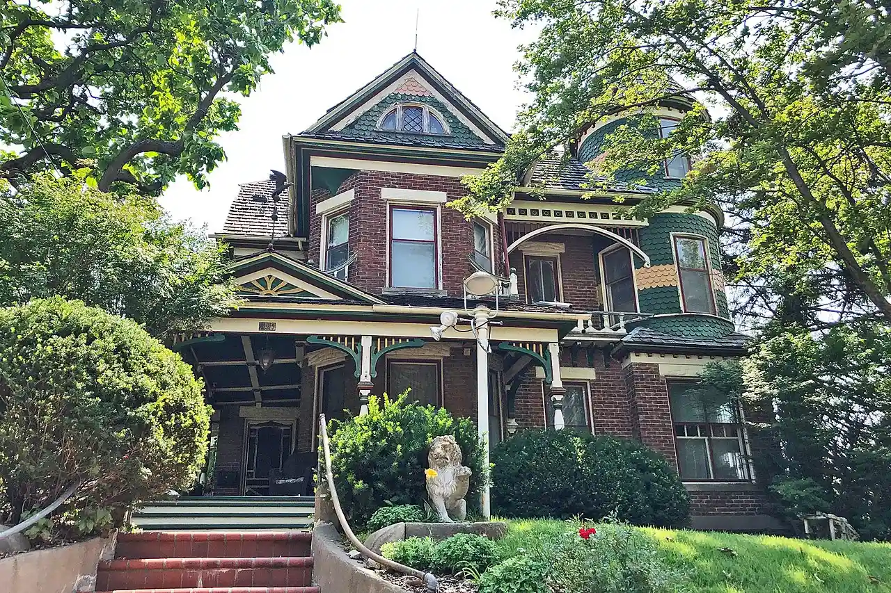 George E. Dovey House