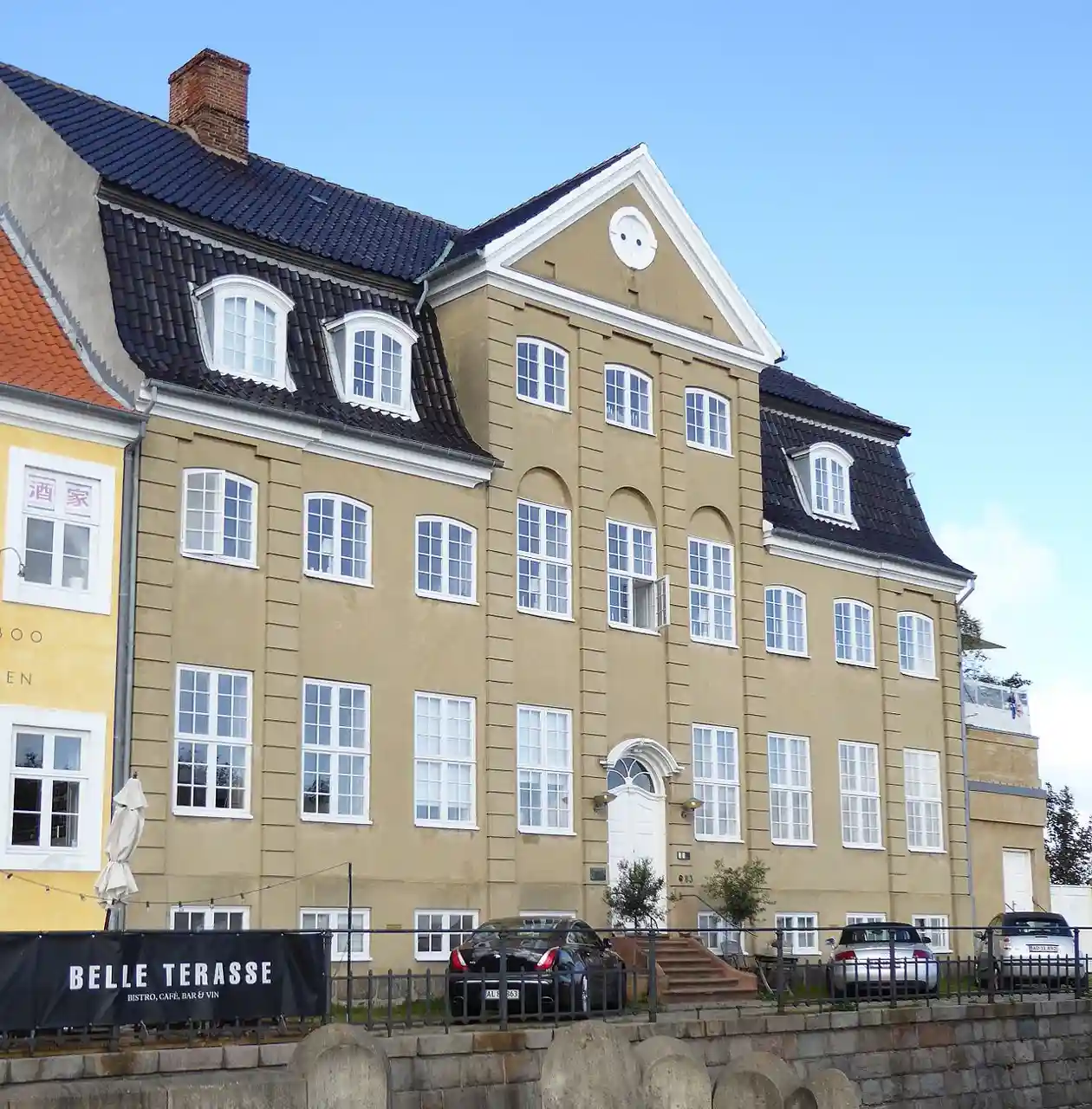 Osten House