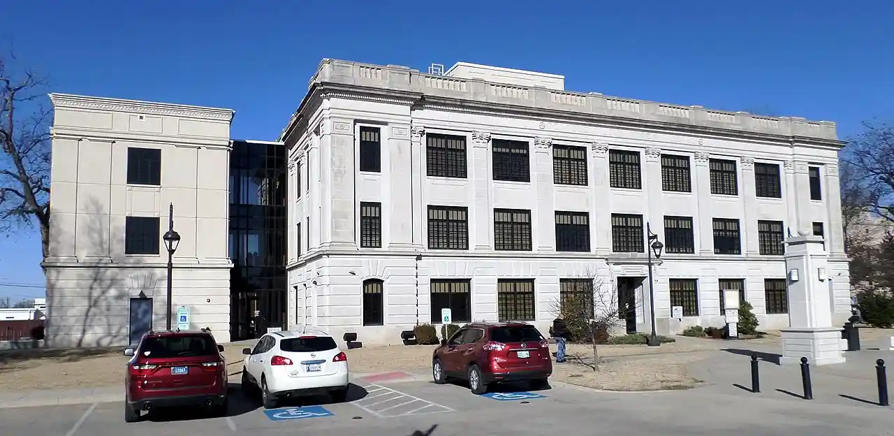 Pontotoc County Courthouse