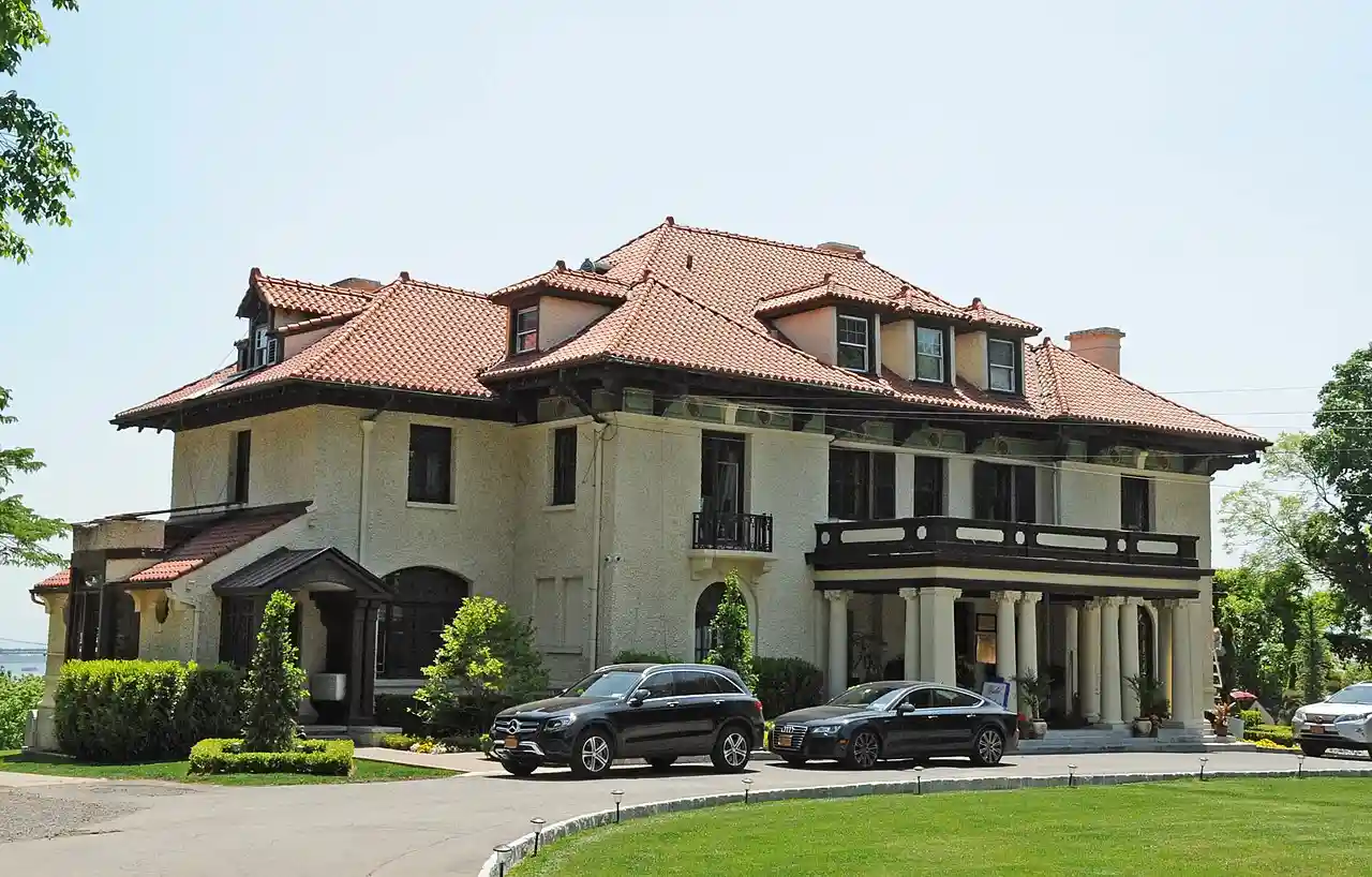 Louis A. and Laura Stirn House