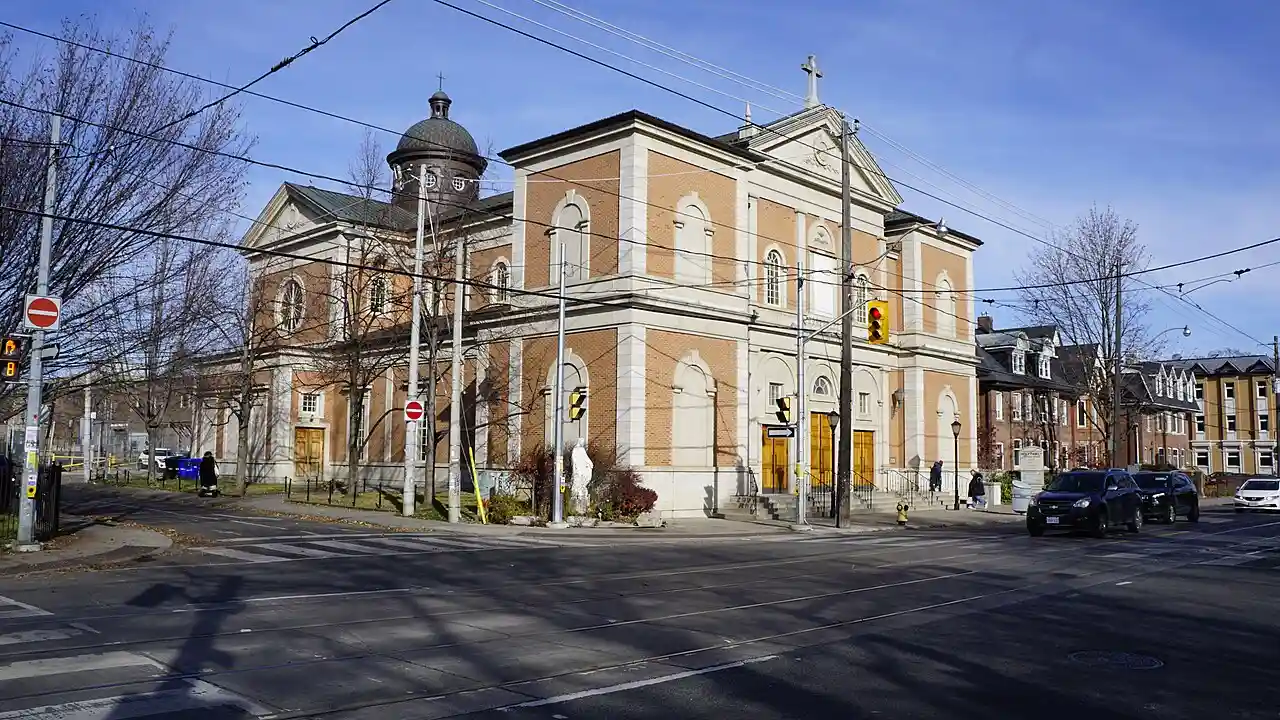 Holy Family Roman Catholic Church