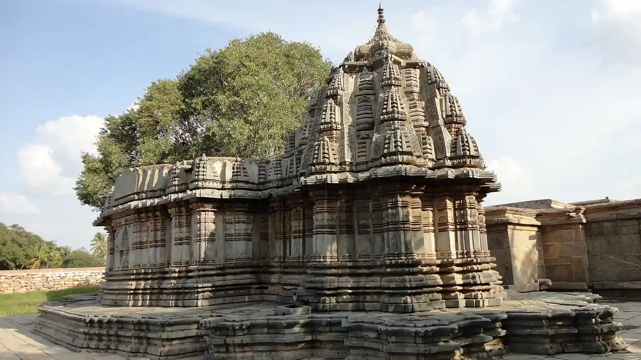 Sadashiva temple at Nuggehalli