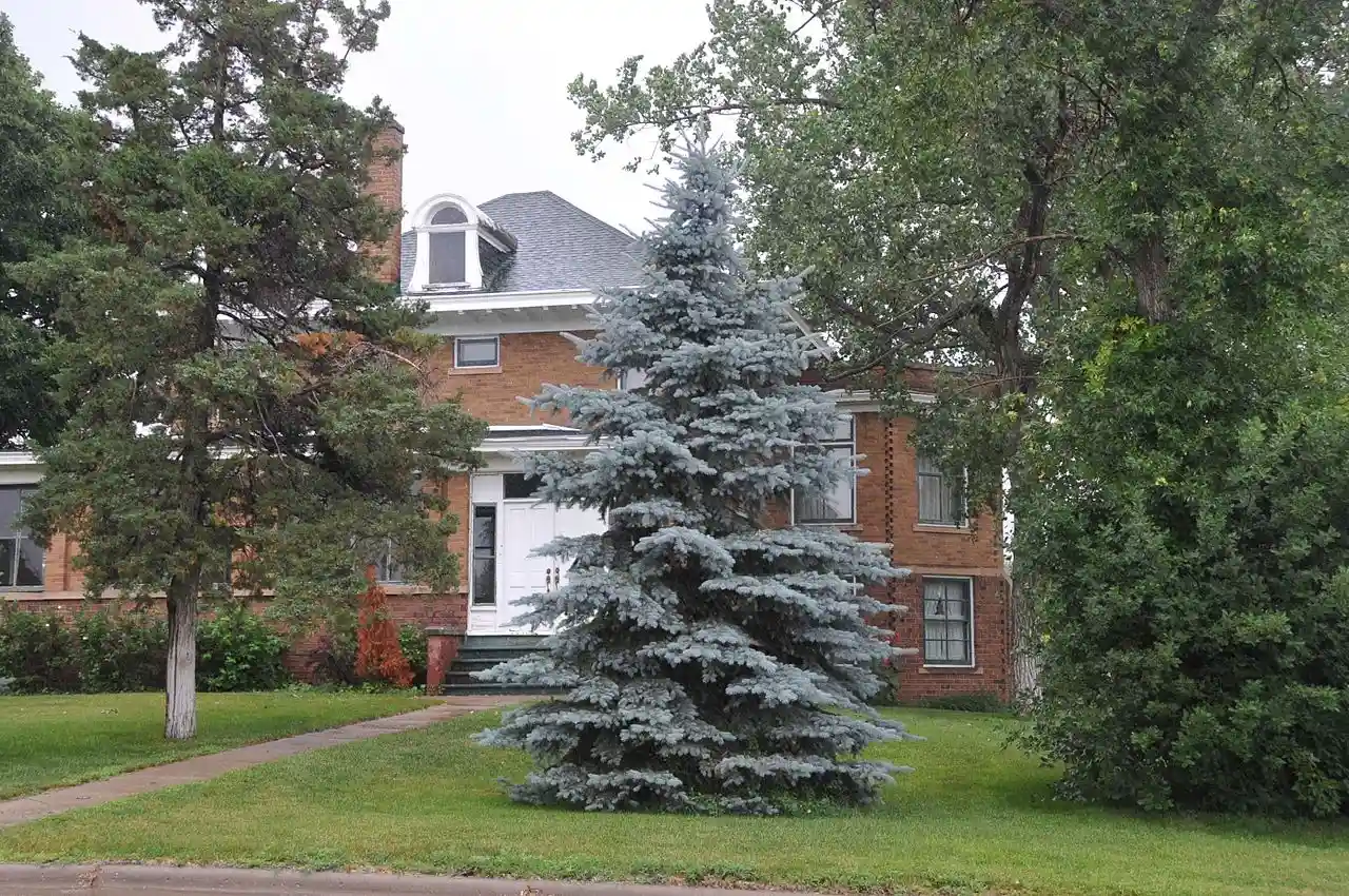 L. E. Snyder House