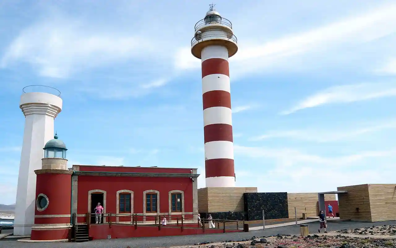 Tostón Lighthouse