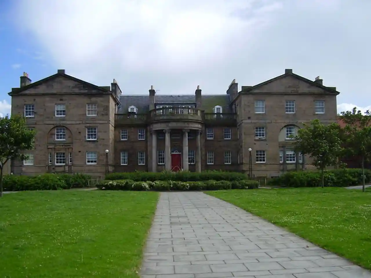 Lauderdale House