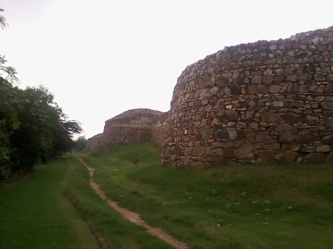 Lal Kot