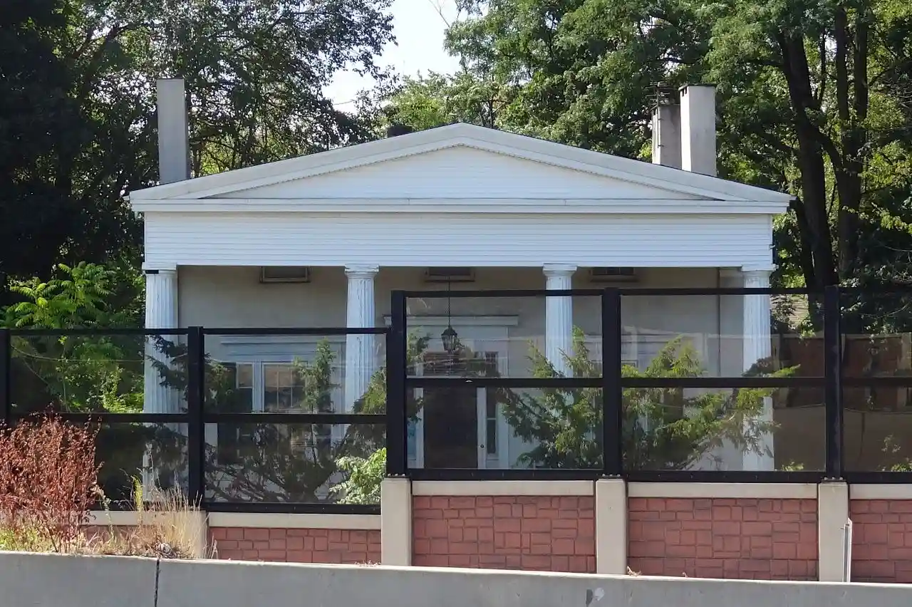 Thomas I. Agnew House