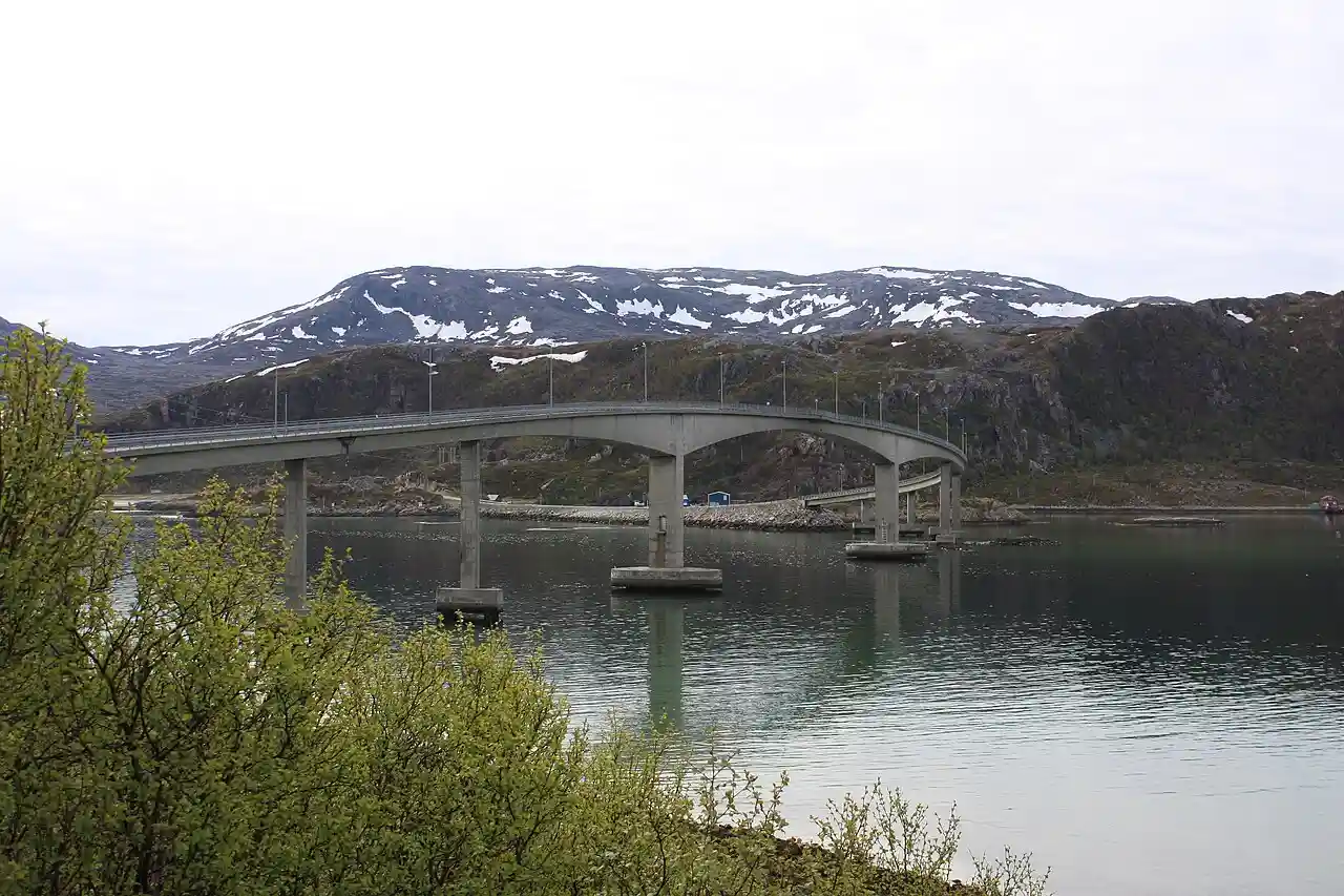Sommarøy Bridge