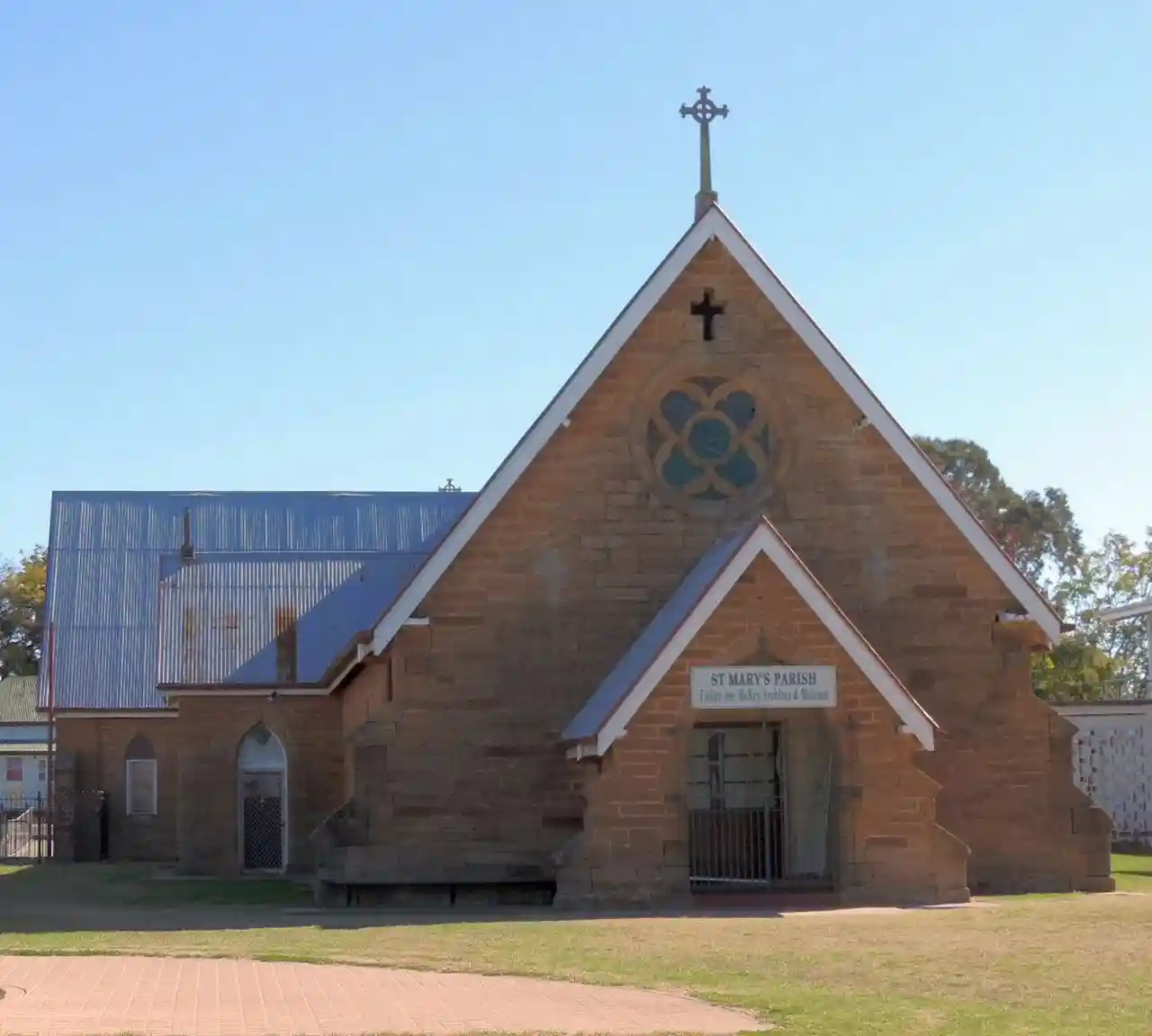 First St Mary's Roman Catholic Church, Warwick