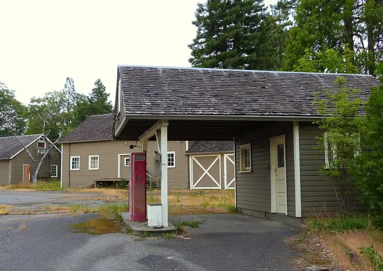 Grants Pass Supervisor's Warehouse