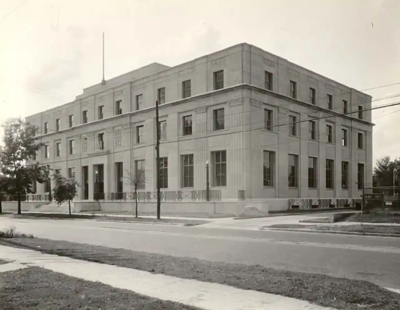US Post Office and Courthouse--Baton Rouge