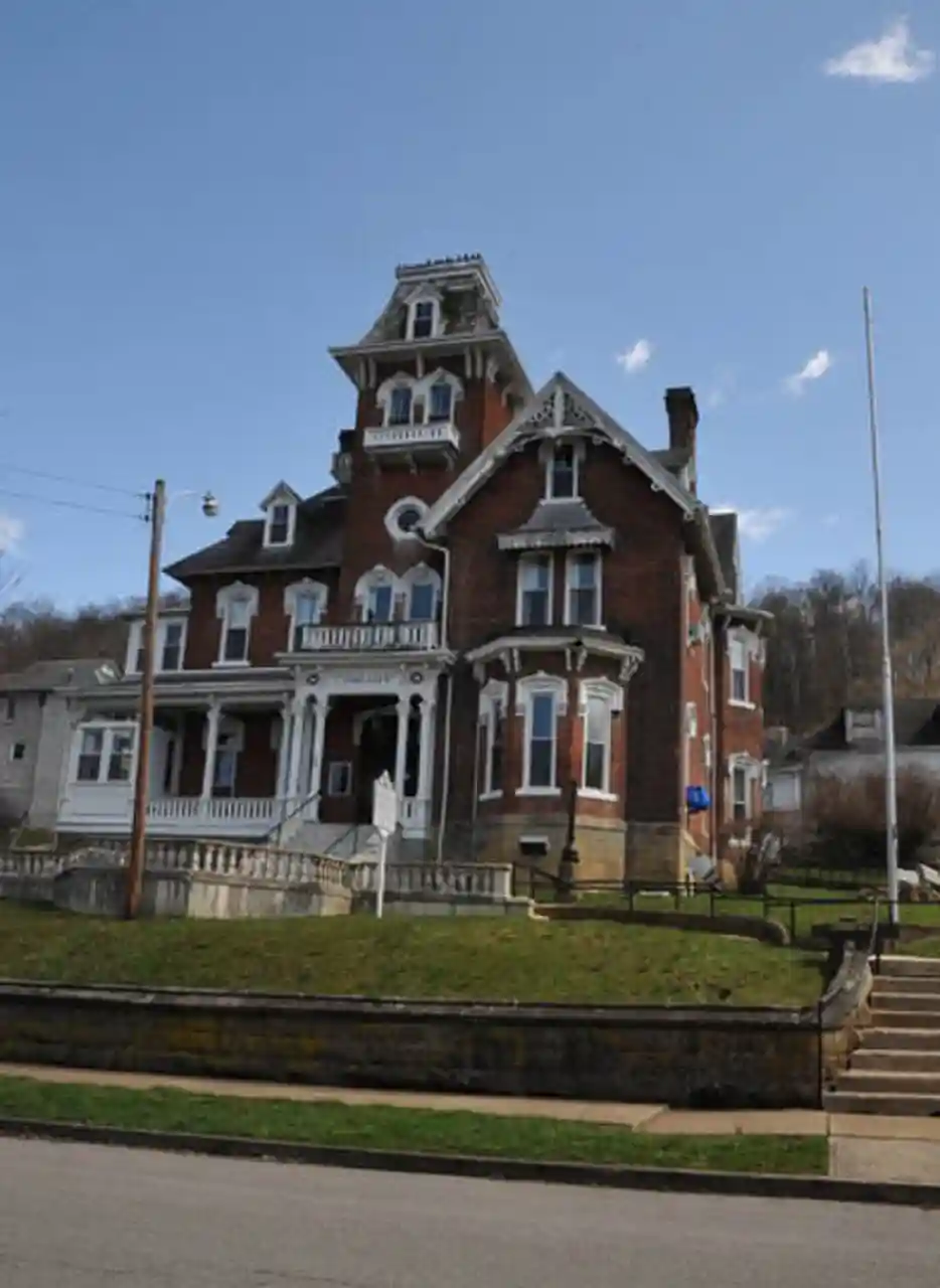 Jonathan M. Bennett House