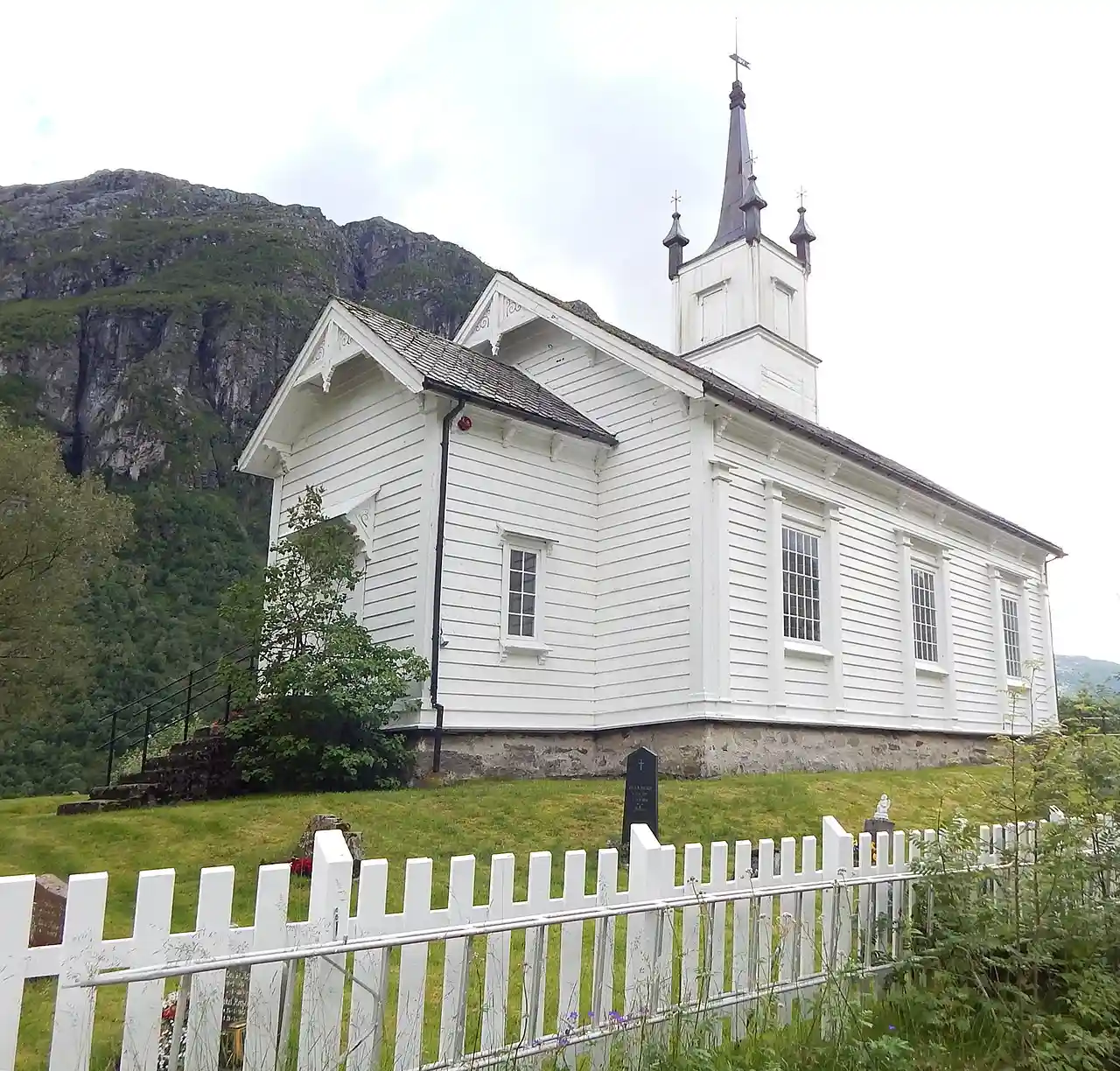 Holsen Church