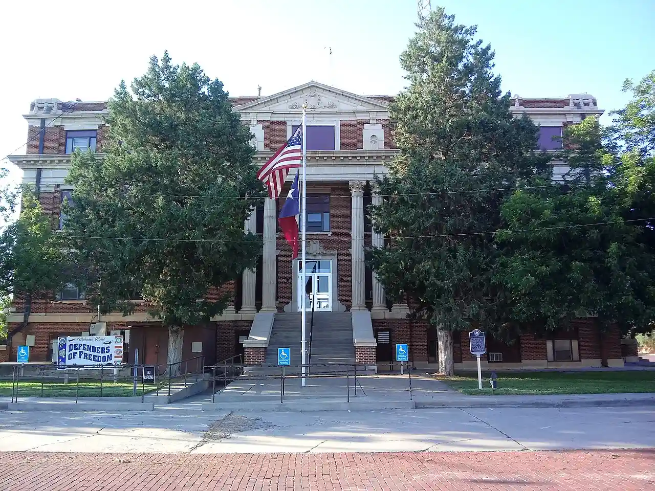 Hall County Courthouse