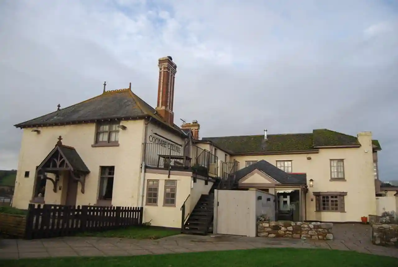Coombe Cellars