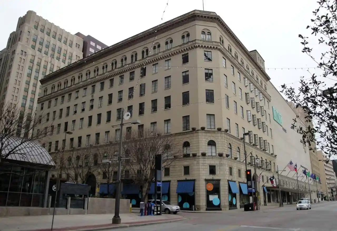 Titche–Goettinger Building