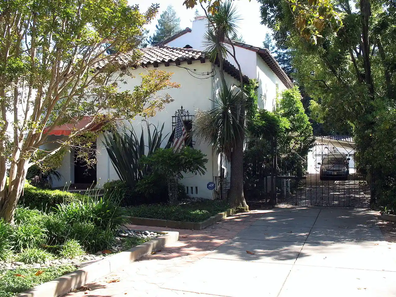 Pettigrew House