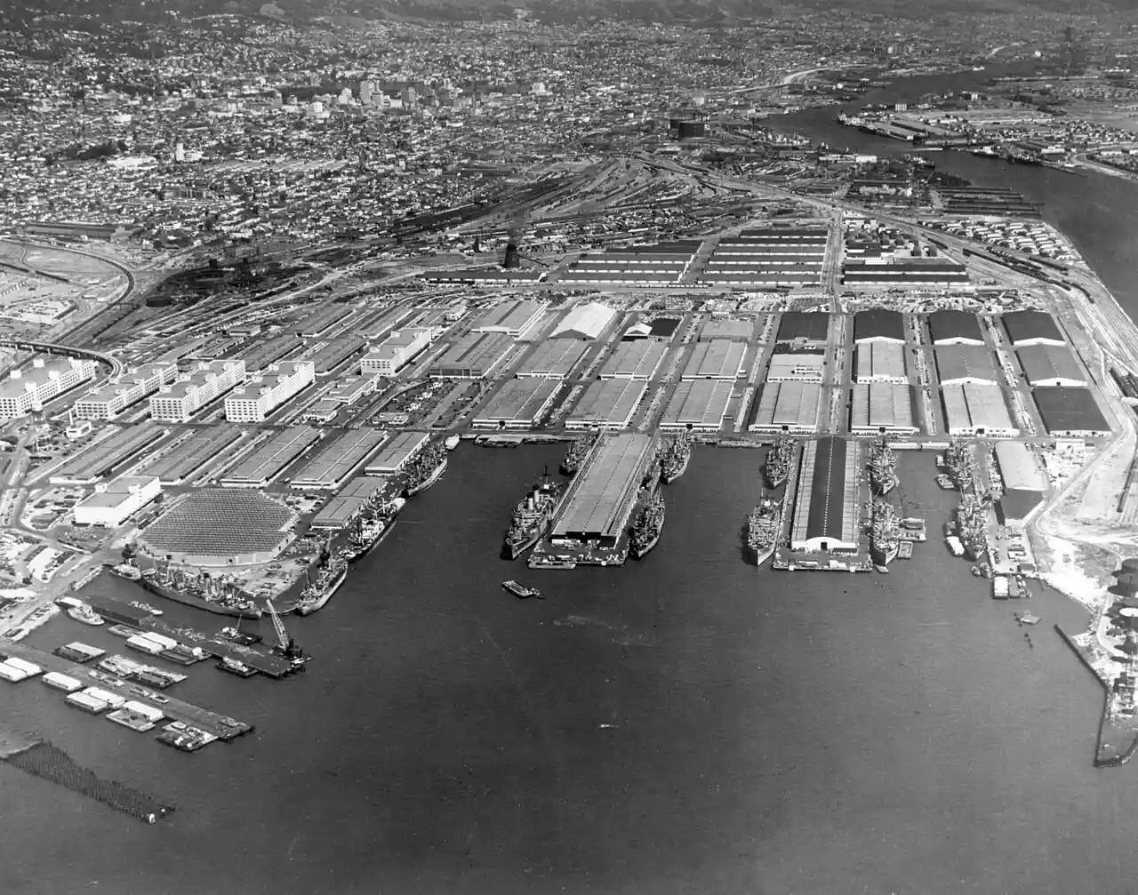 Fleet and Industrial Supply Center