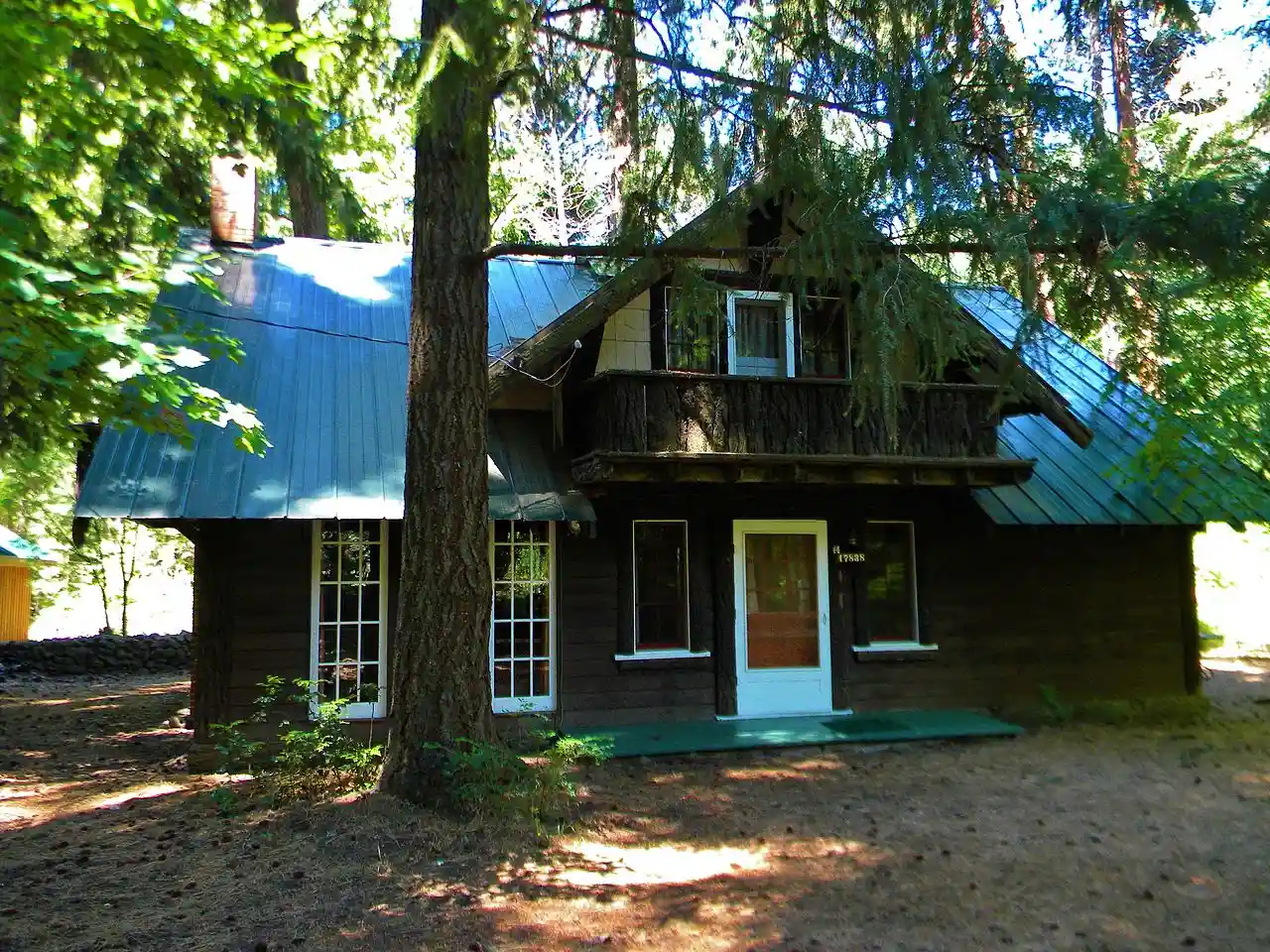 Edgar Rock Lodge