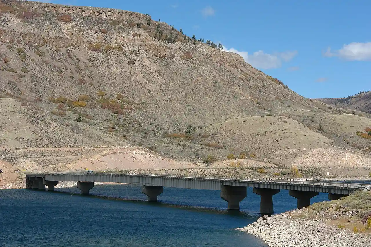 Middle Bridge