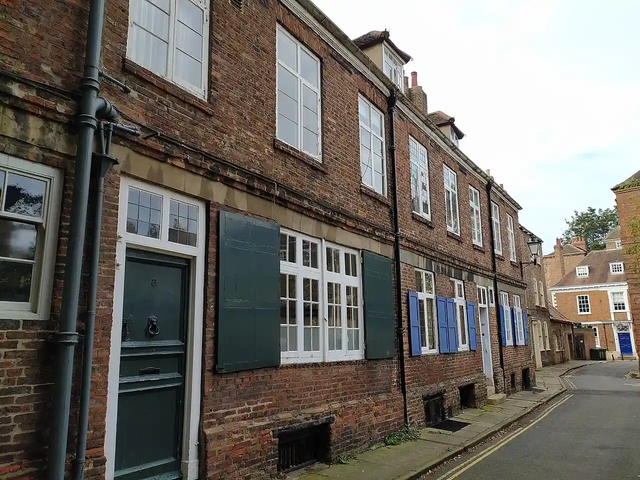 2, 3, 4, and 4a Precentor's Court