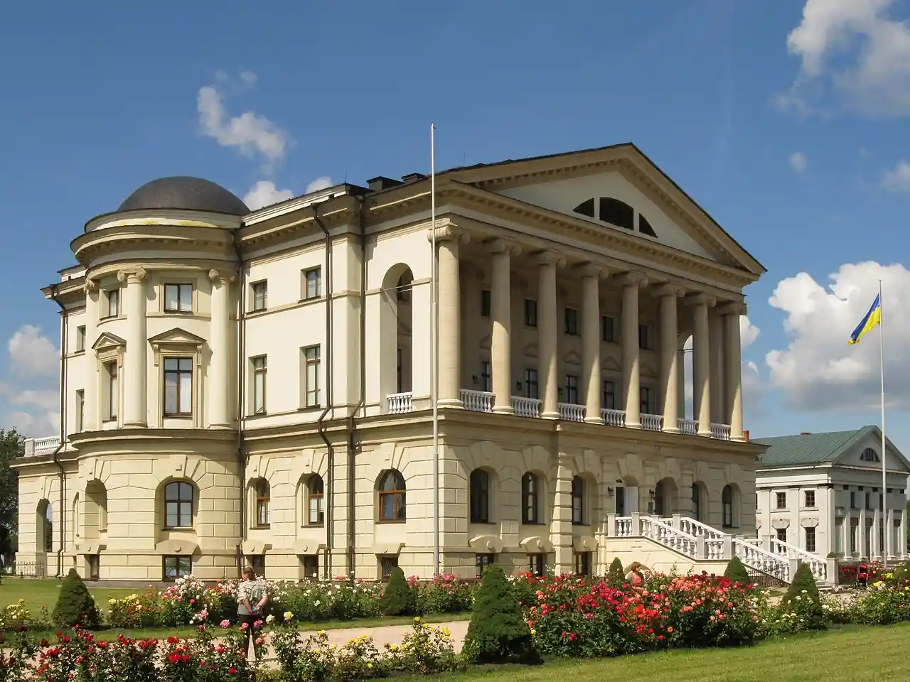 Palace of Hetman of Ukraine Kyrylo Rozumovskyi