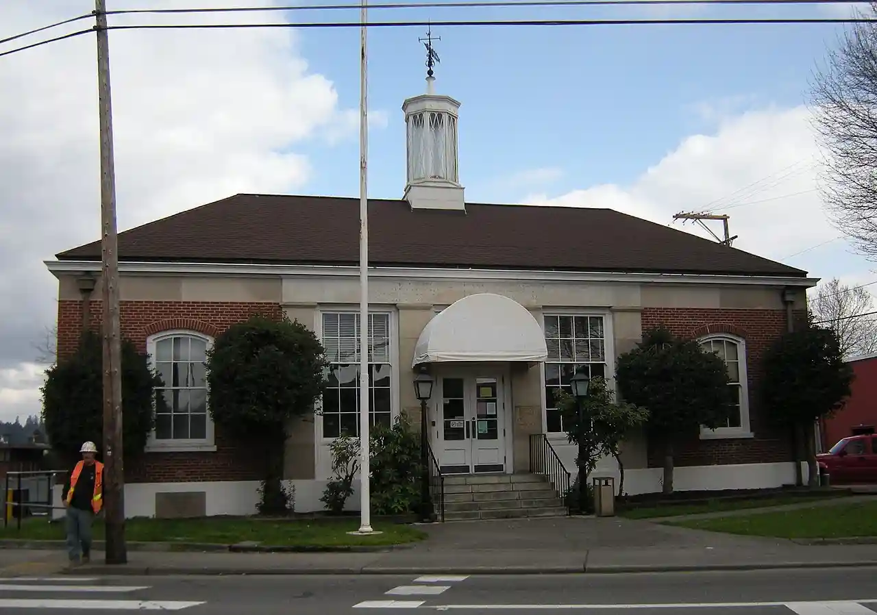 Auburn Post Office