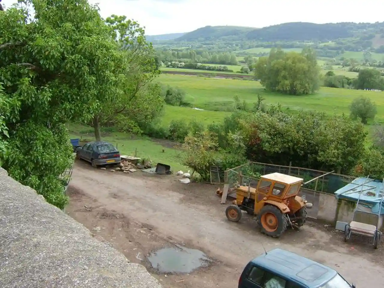 Abergavenny town walls