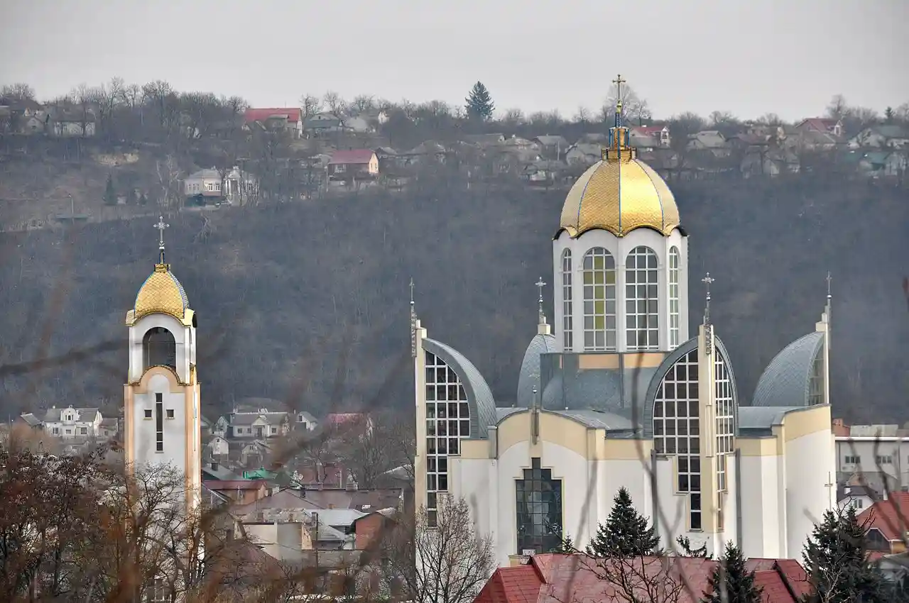 Cathedral of Sts. Peter and Paul, Chortkiv