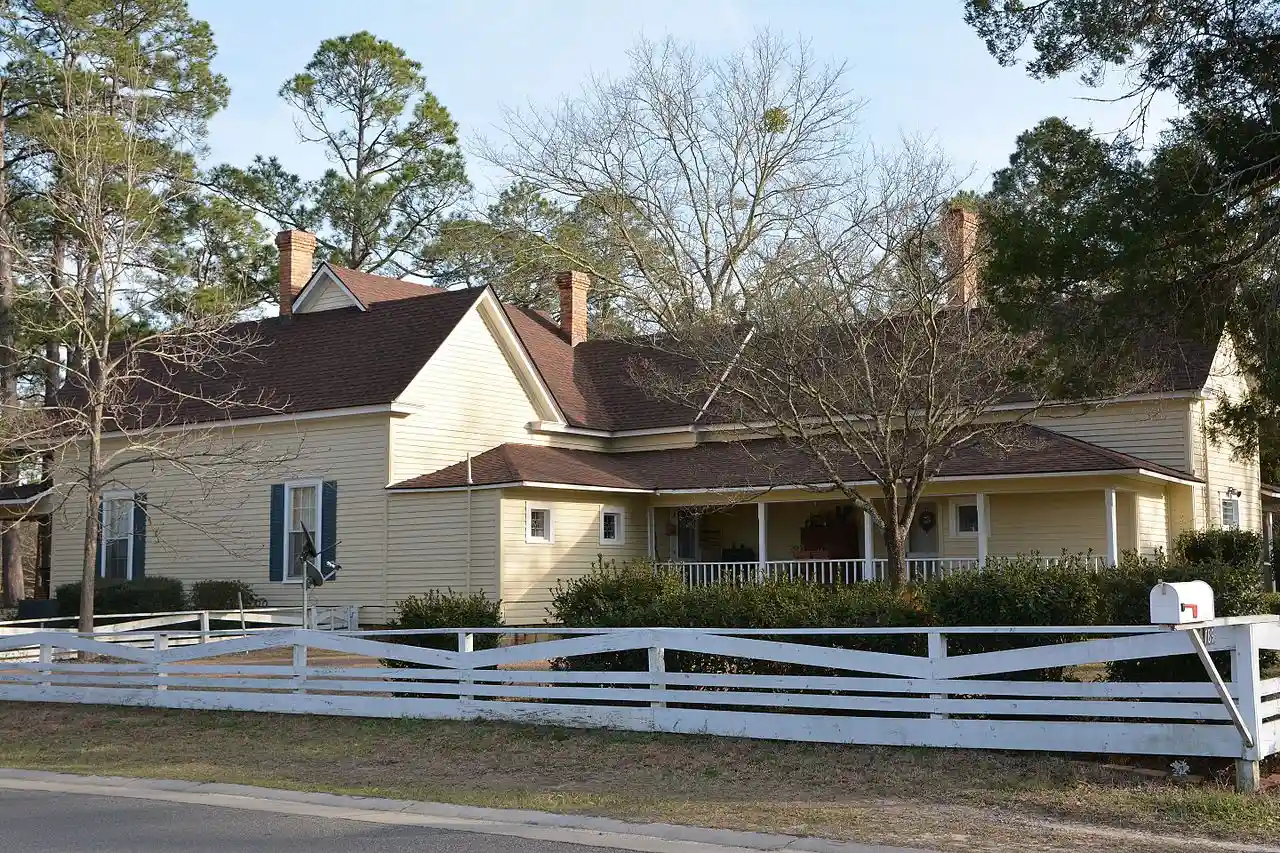 McLemore-Sharpe Farmstead