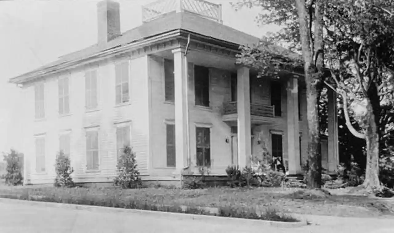 Marsh--Warthen House