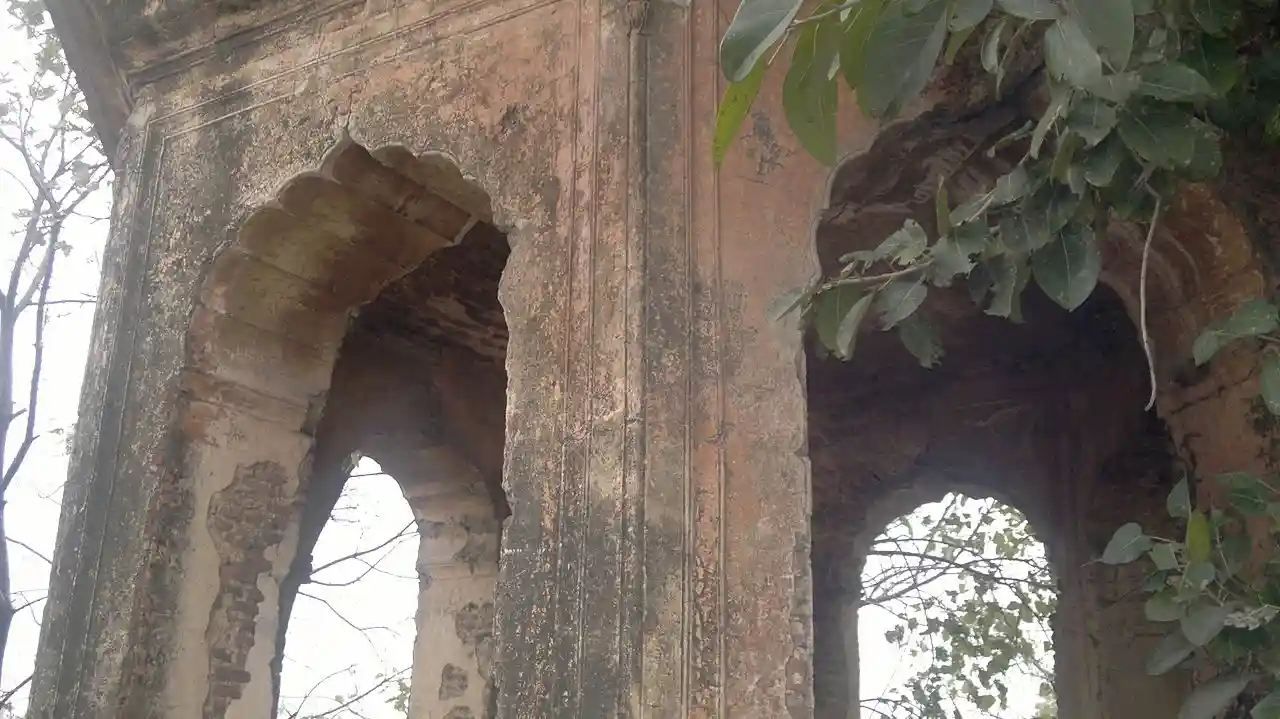 Mehram ki Sarai