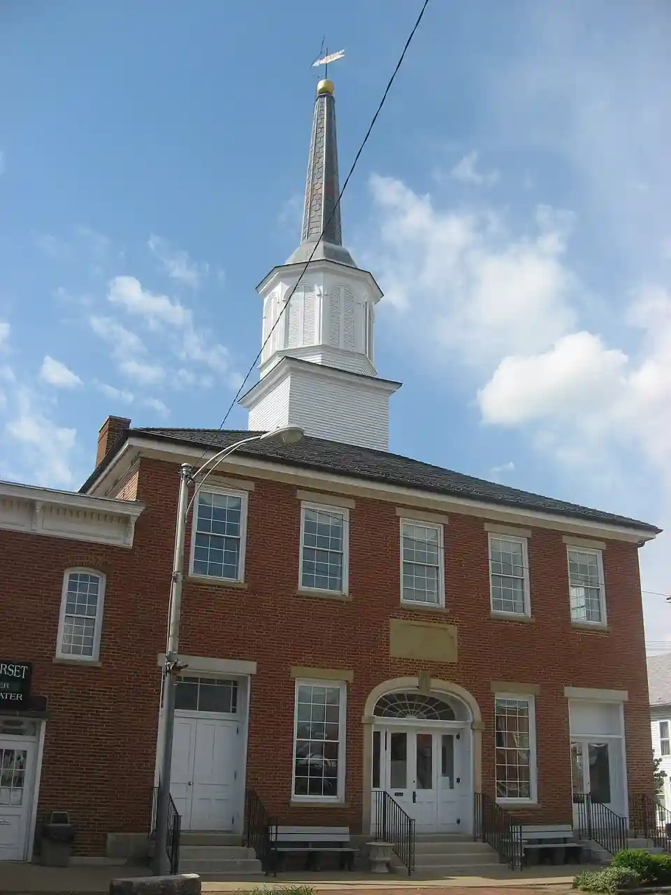 Old Perry County Courthouse