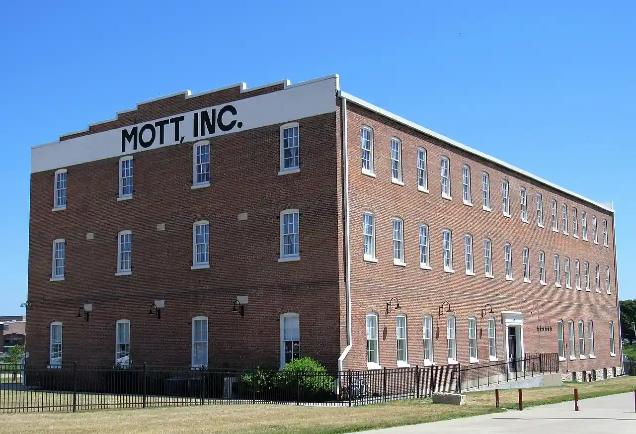 Iowa Wind Mill and Pump Company Office and Warehouse