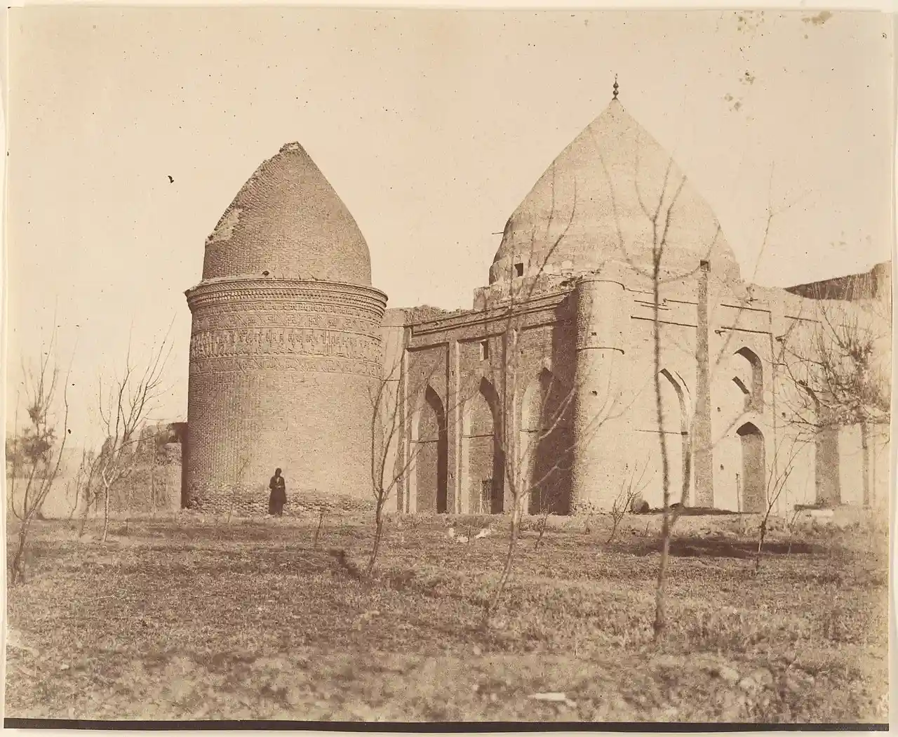 Chehel Dokhtaran mausoleum