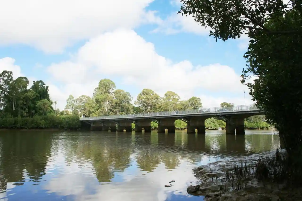 Lamington Bridge